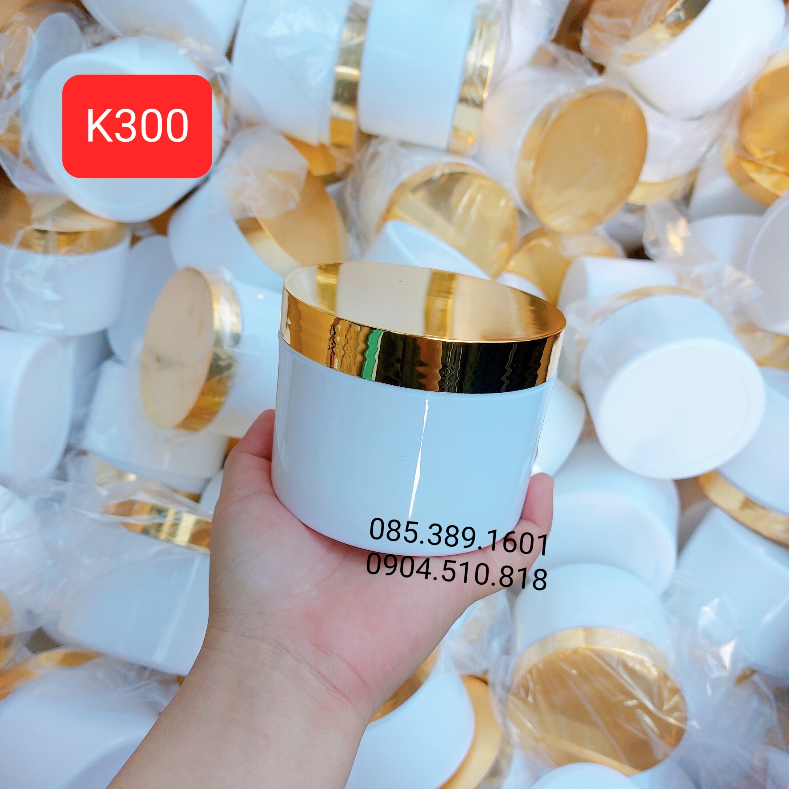 HỦ NHỰA 300G NẮP XI VÀNG